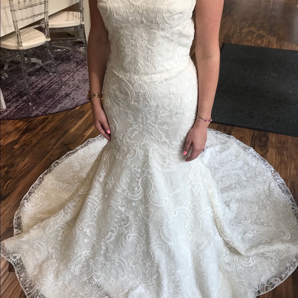 Stunning Modern Trousseau wedding gown